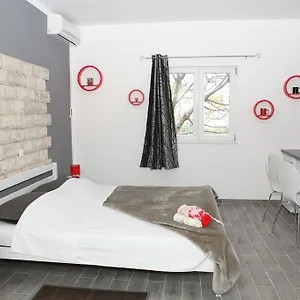 & Dijana Appartement