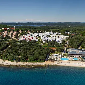 https://apartments-amarin.in-istria.net