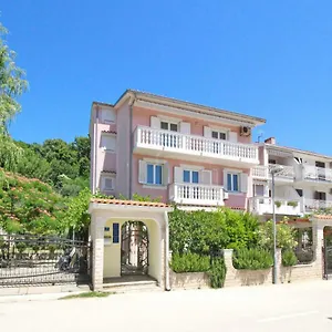 https://apartments-alex-baska-krk.primorje-gorskikotar.com
